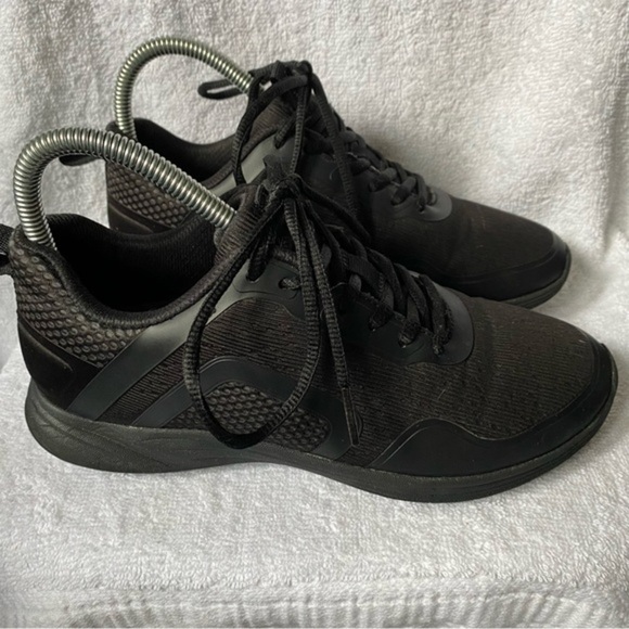 Vionic Shoes Women’s Size‎ 6 Black Lace Up Sneaking - Picture 1 of 11